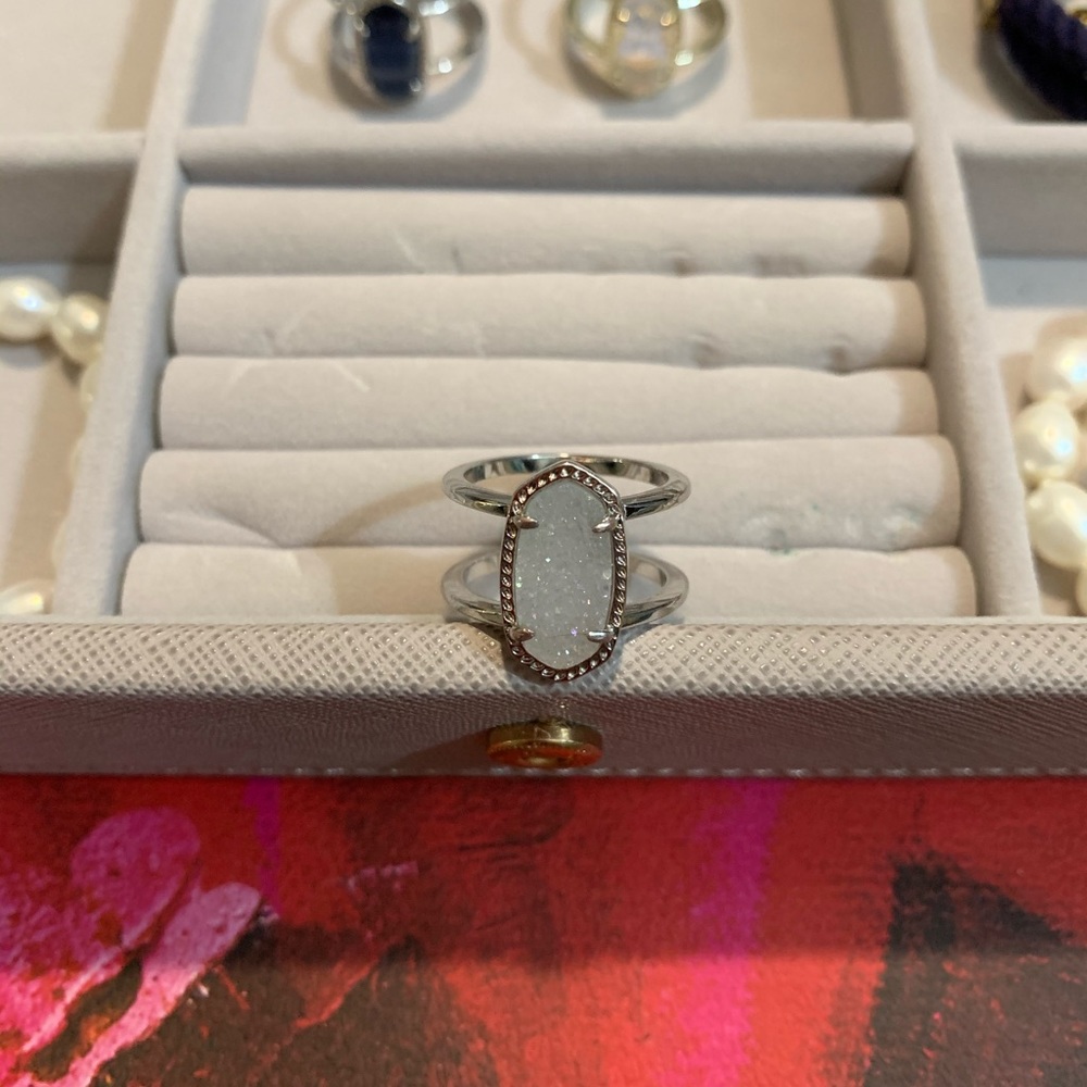 Kendra Scott ring (Size 6)